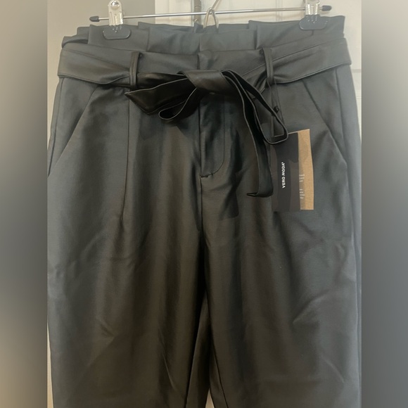 Women’s loose paper bag coated pants from Vero Moda - Picture 4 of 9